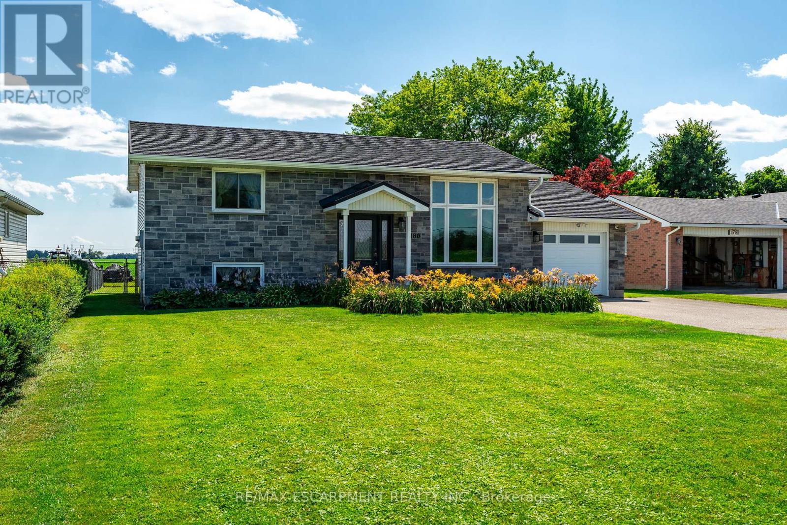 Photo 41 of 180 King Street E, Haldimand ON