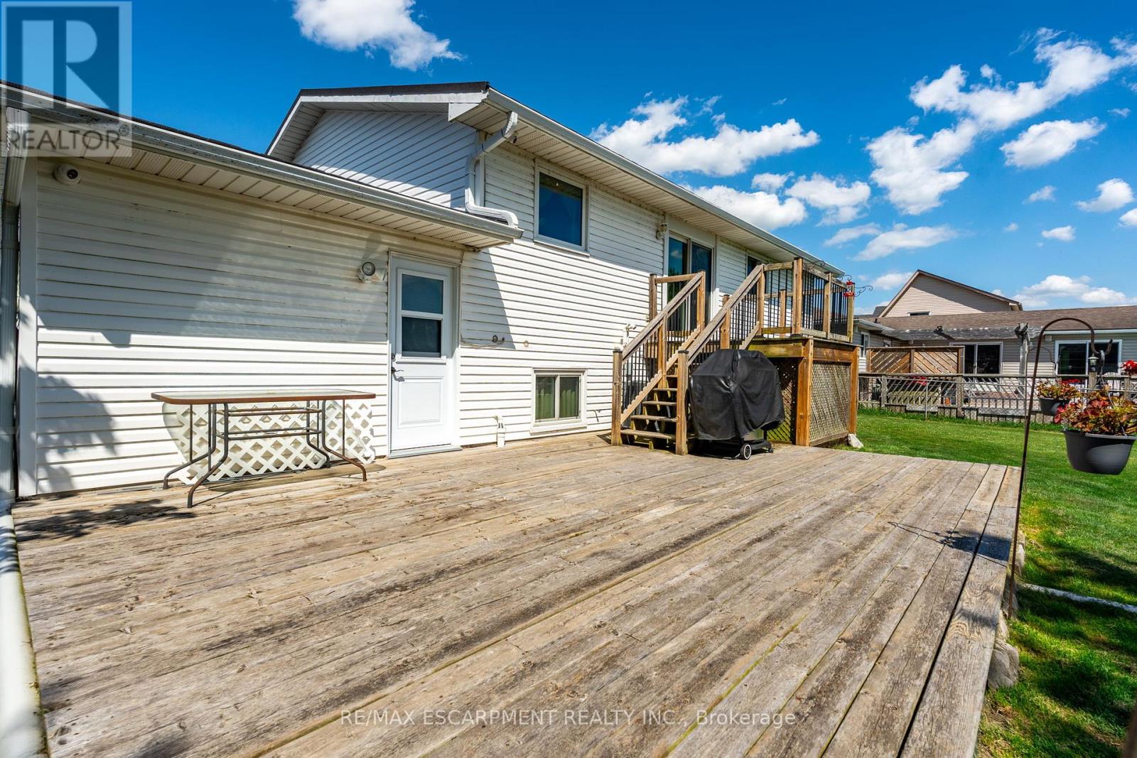 Photo 27 of 180 King Street E, Haldimand ON