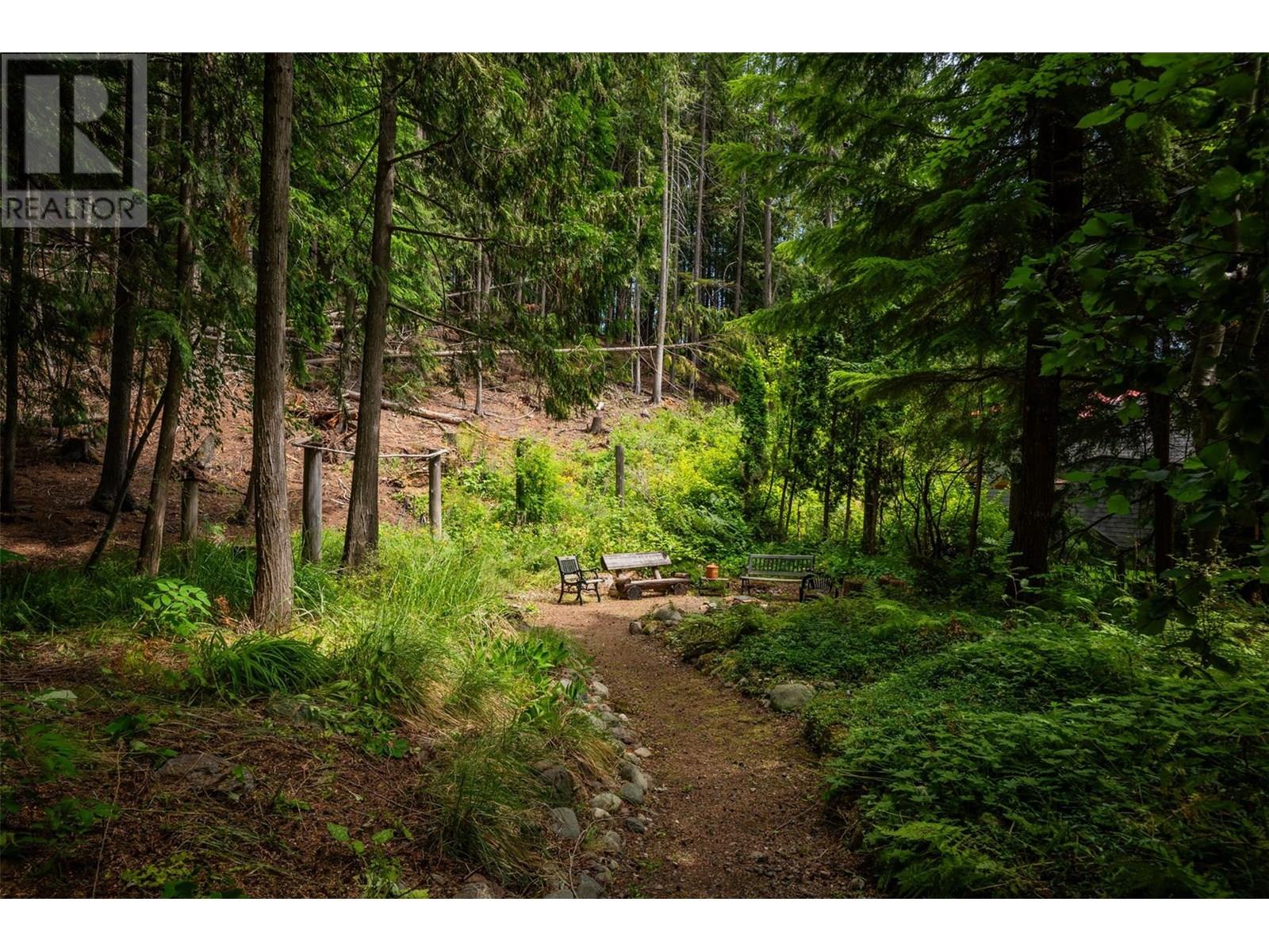 1116 C Avenue, Kaslo