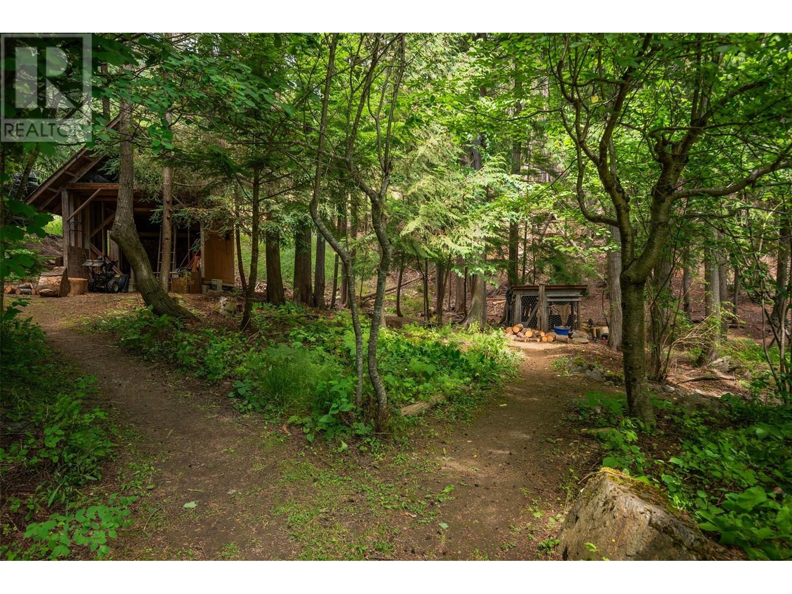 1116 C Avenue, Kaslo