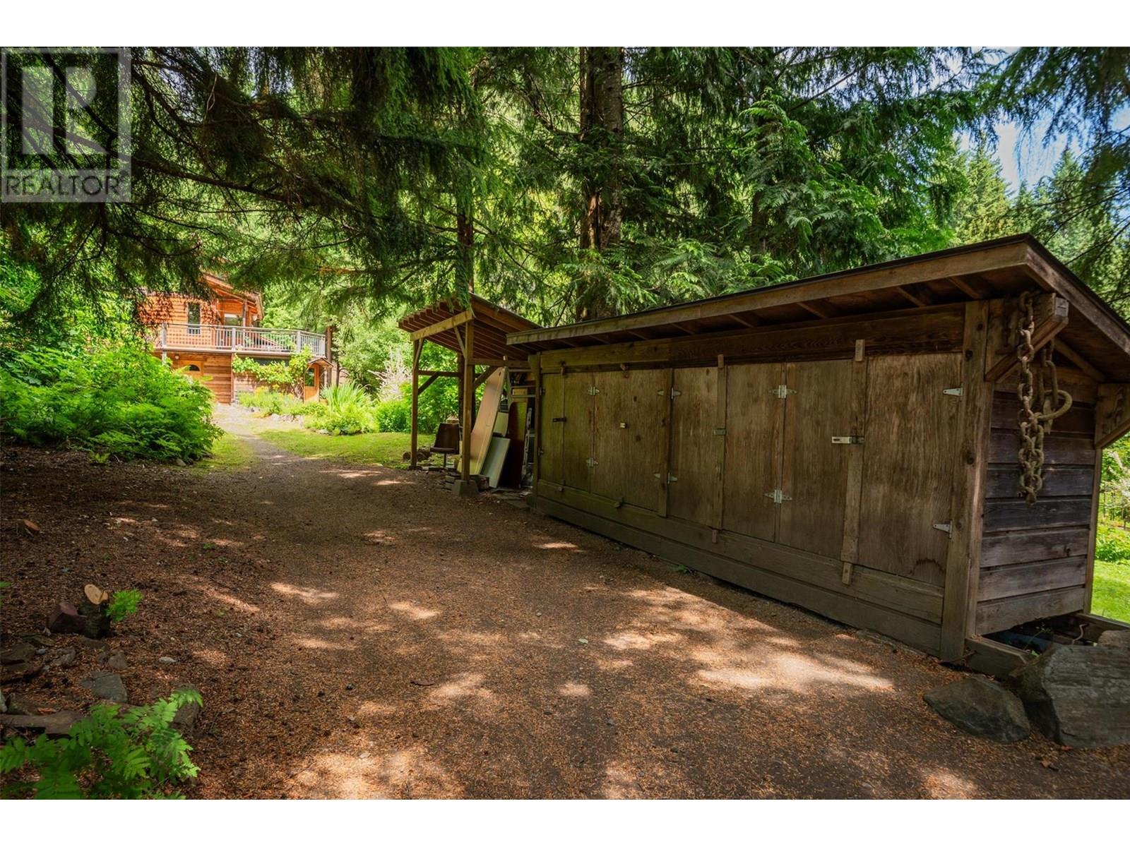 1116 C Avenue, Kaslo