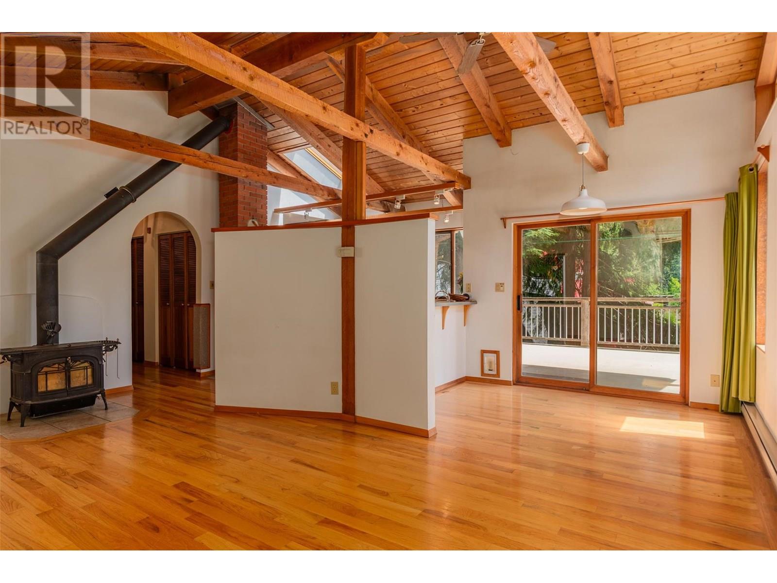 1116 C Avenue, Kaslo