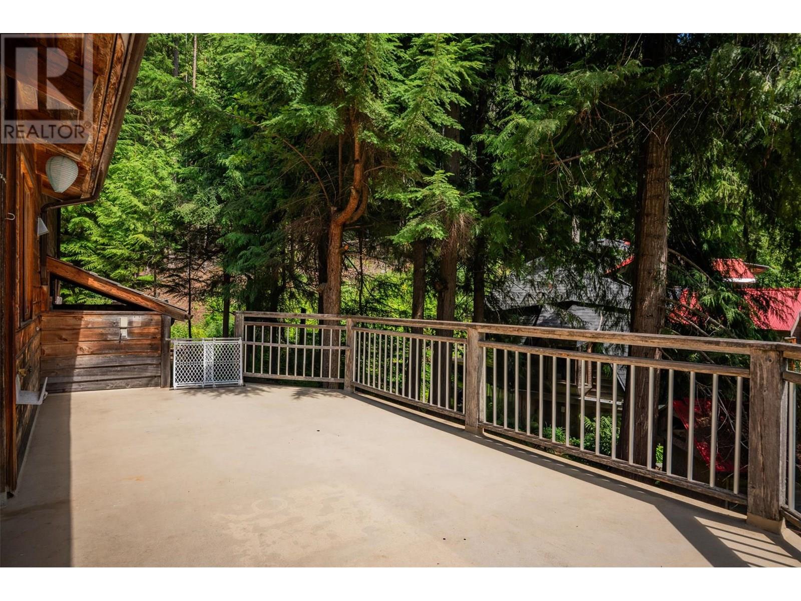 1116 C Avenue, Kaslo