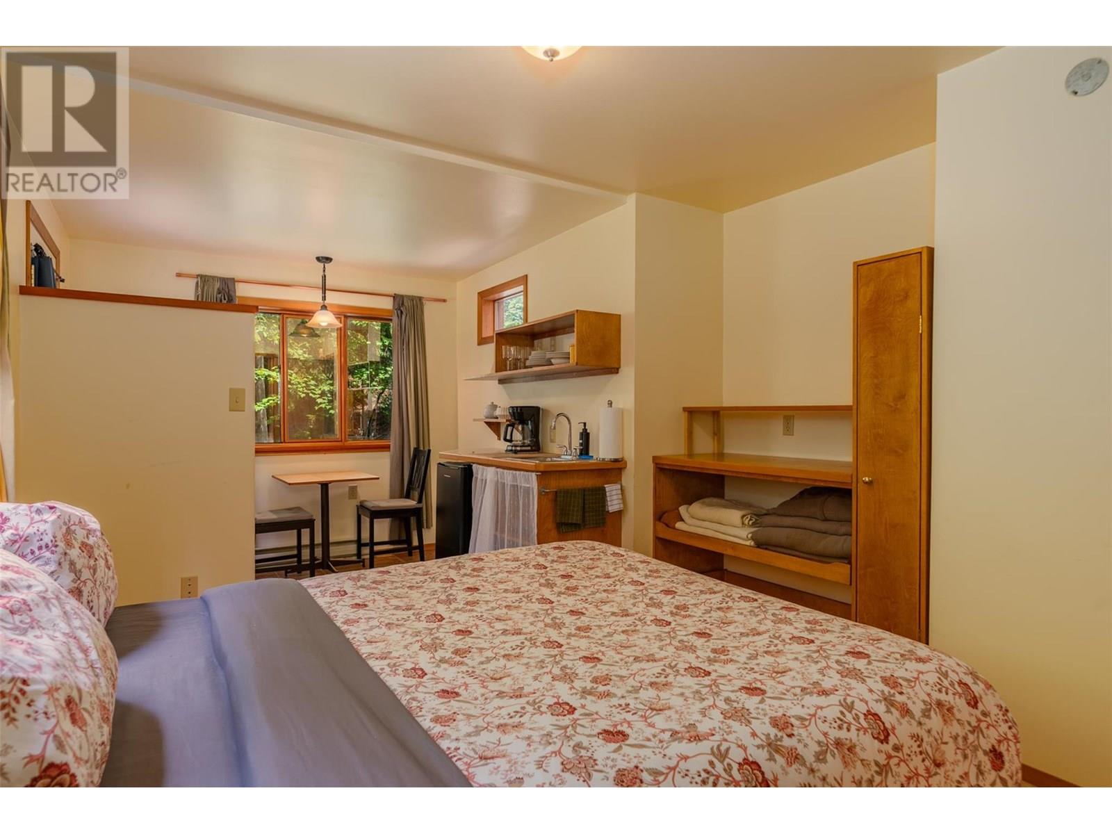 1116 C Avenue, Kaslo