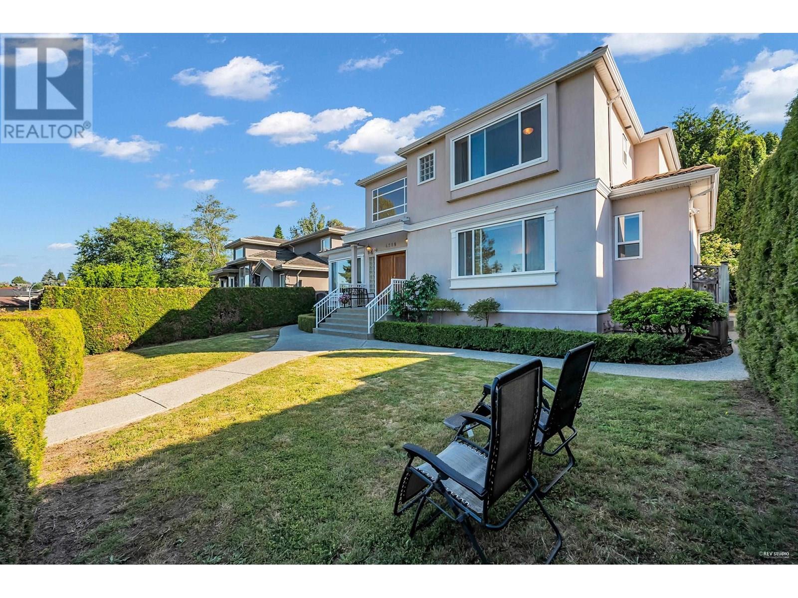 Photo 19 of 4288 Gilpin Crescent, Burnaby BC