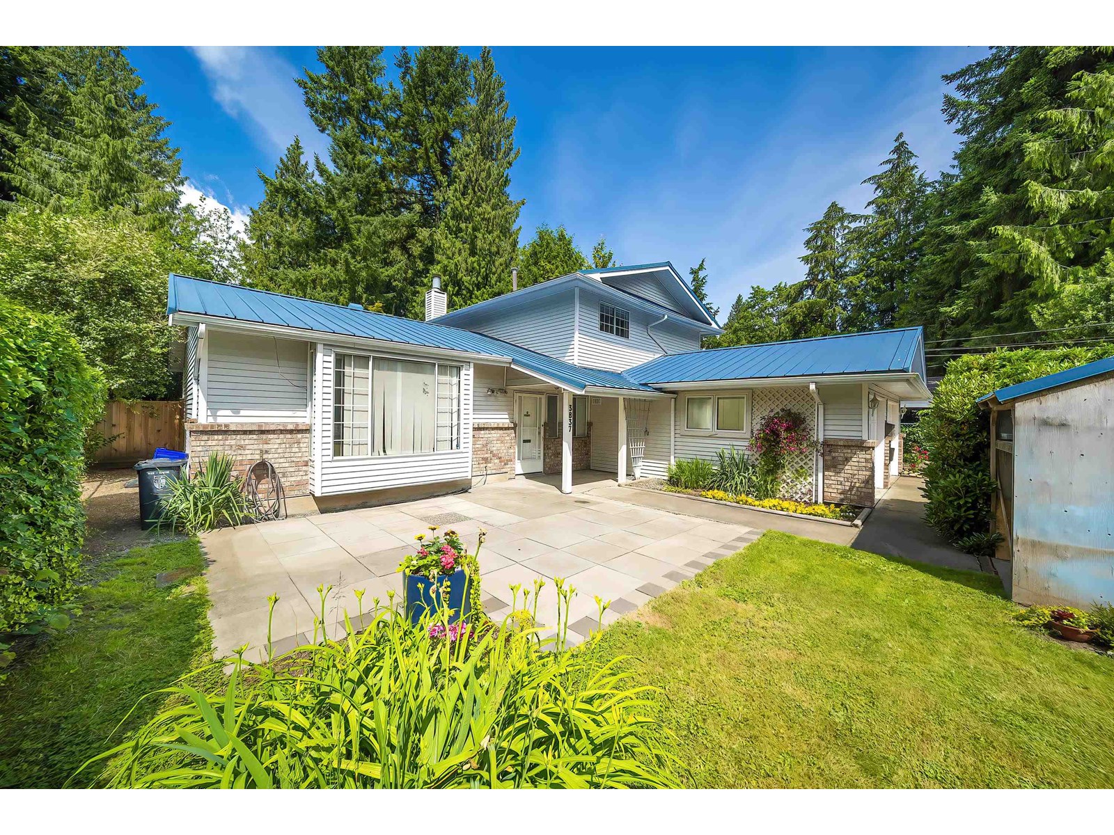 Photo 3 of 3837 202 Street, Langley BC