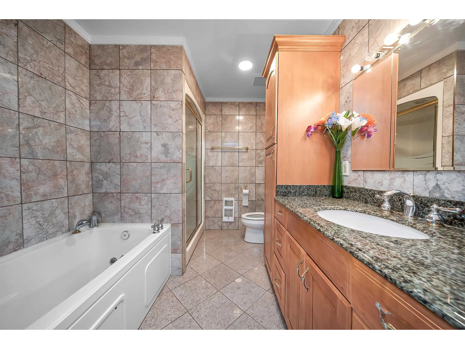 Photo 31 of 3837 202 Street, Langley BC