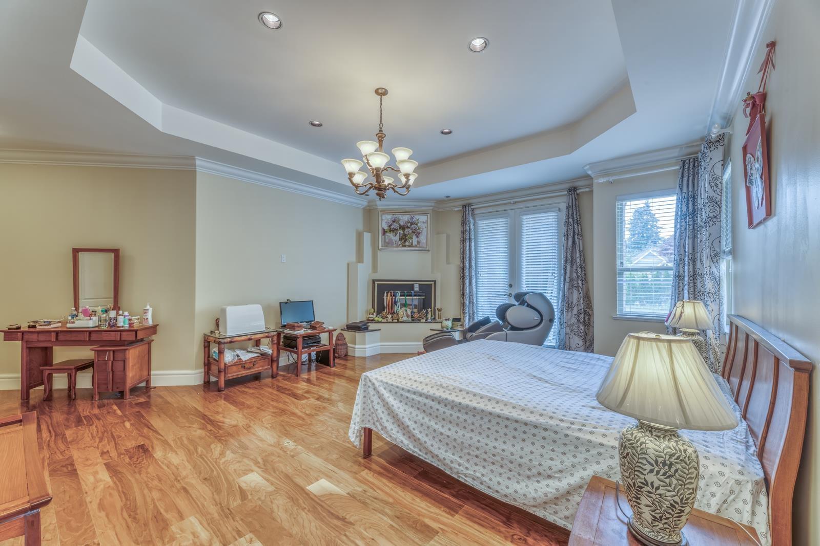 Photo 11 of 2313 Chantrell Park Drive, Surrey BC