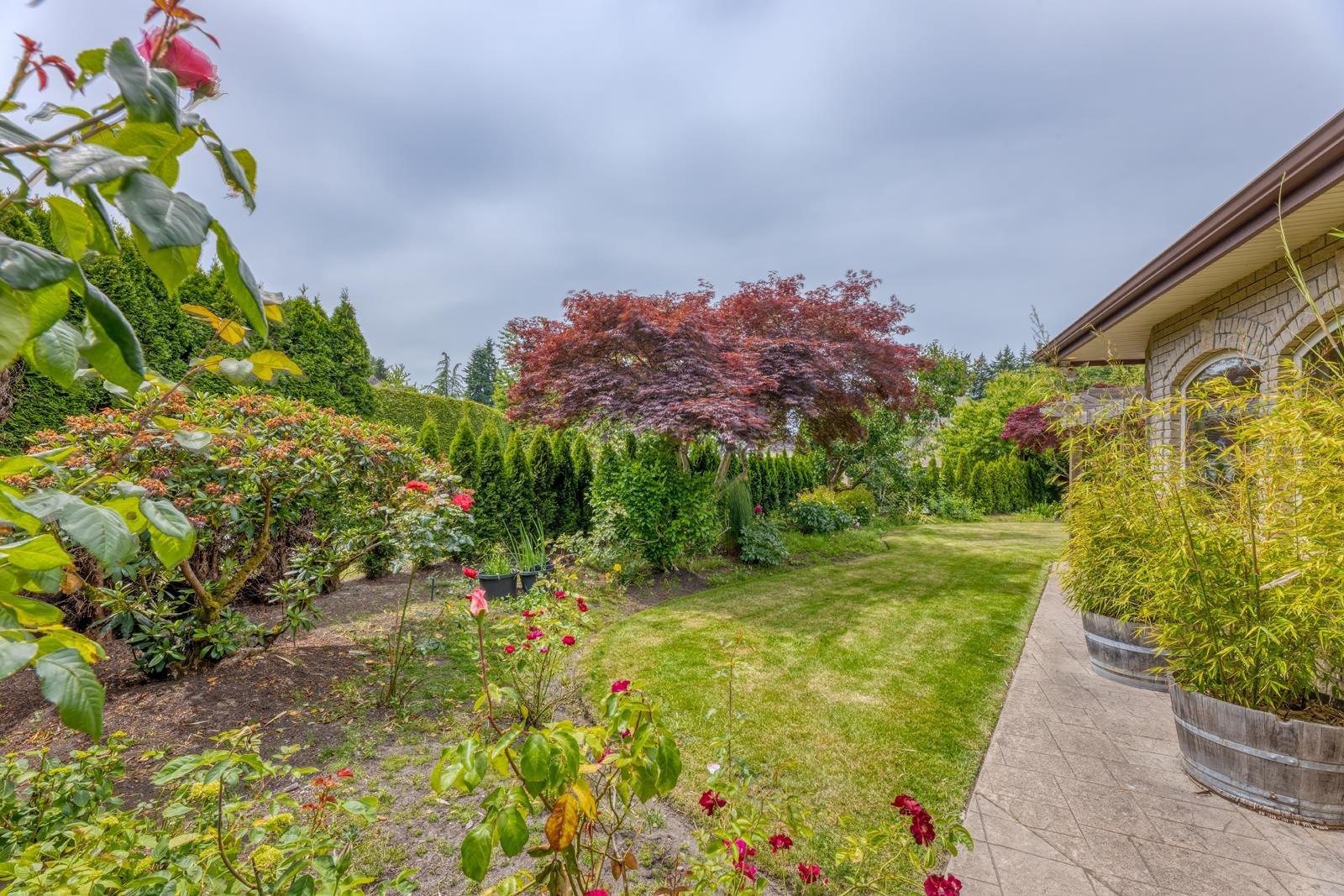 Photo 25 of 2313 Chantrell Park Drive, Surrey BC