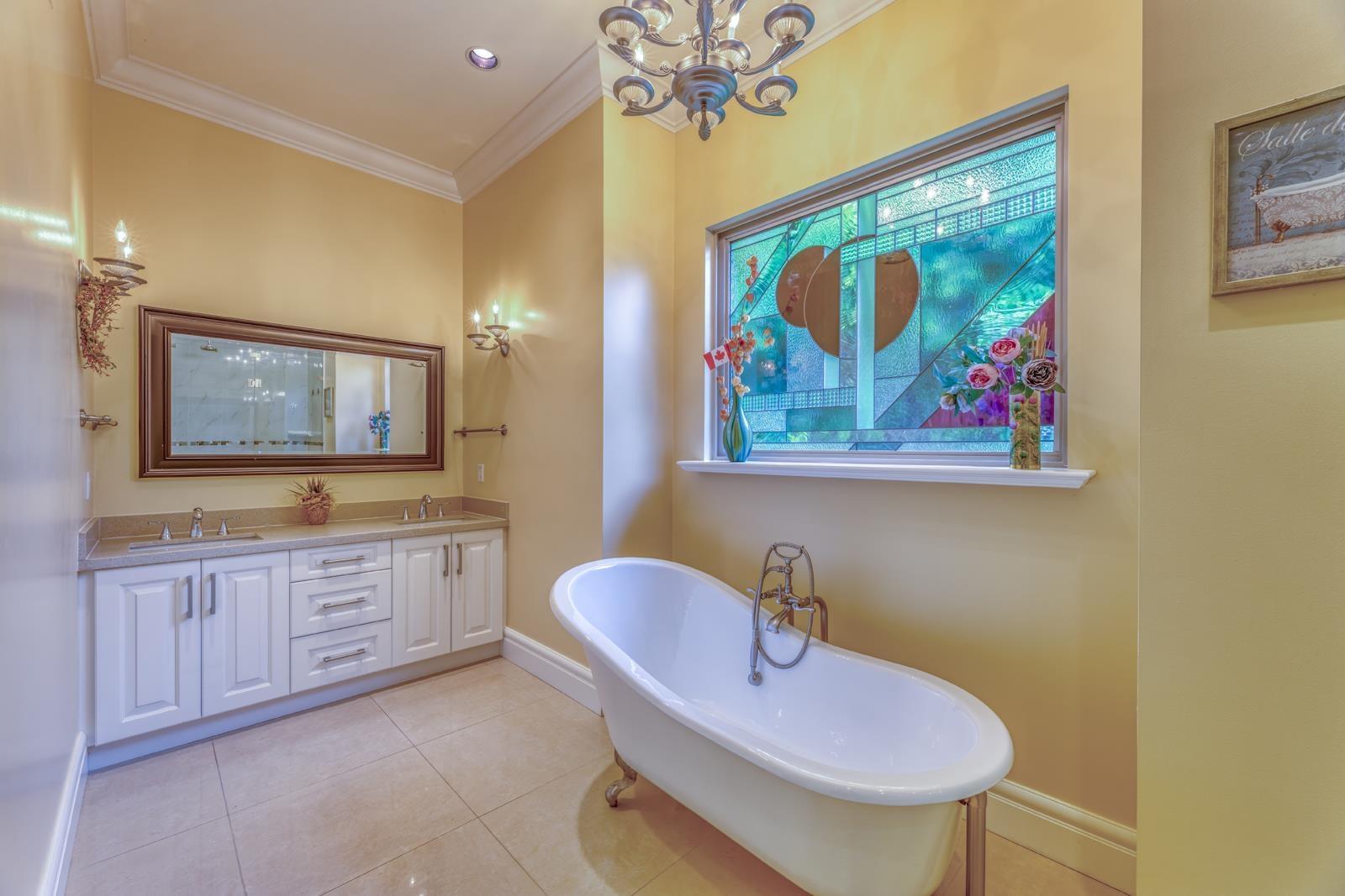 Photo 21 of 2313 Chantrell Park Drive, Surrey BC
