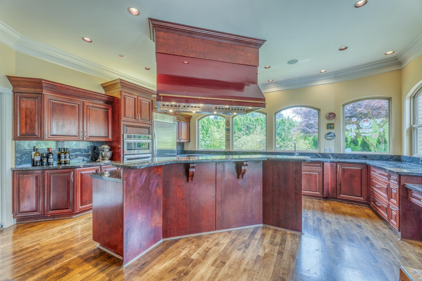 Photo 26 of 2313 Chantrell Park Drive, Surrey BC