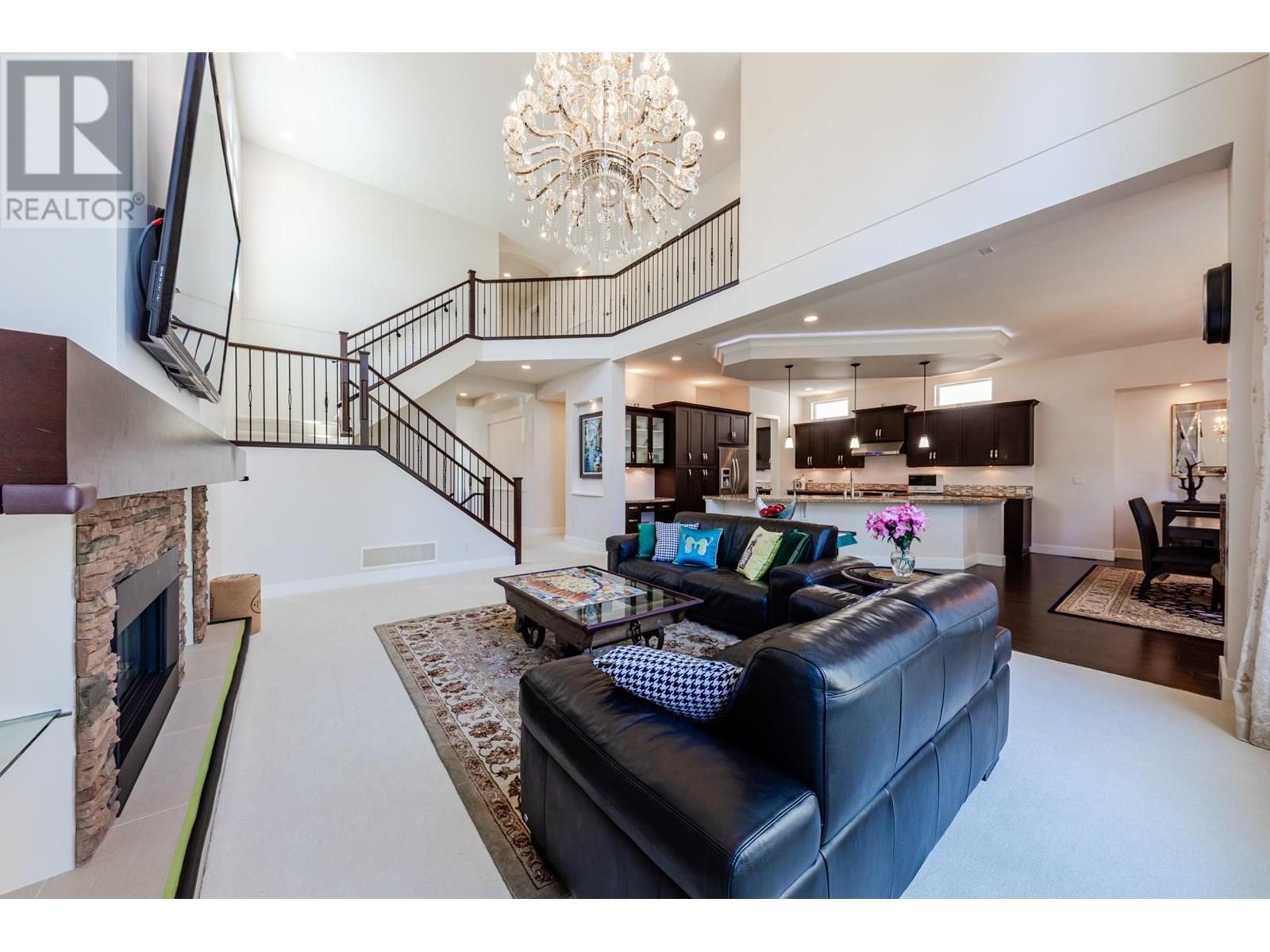 1351 KINGSTON STREET, Coquitlam