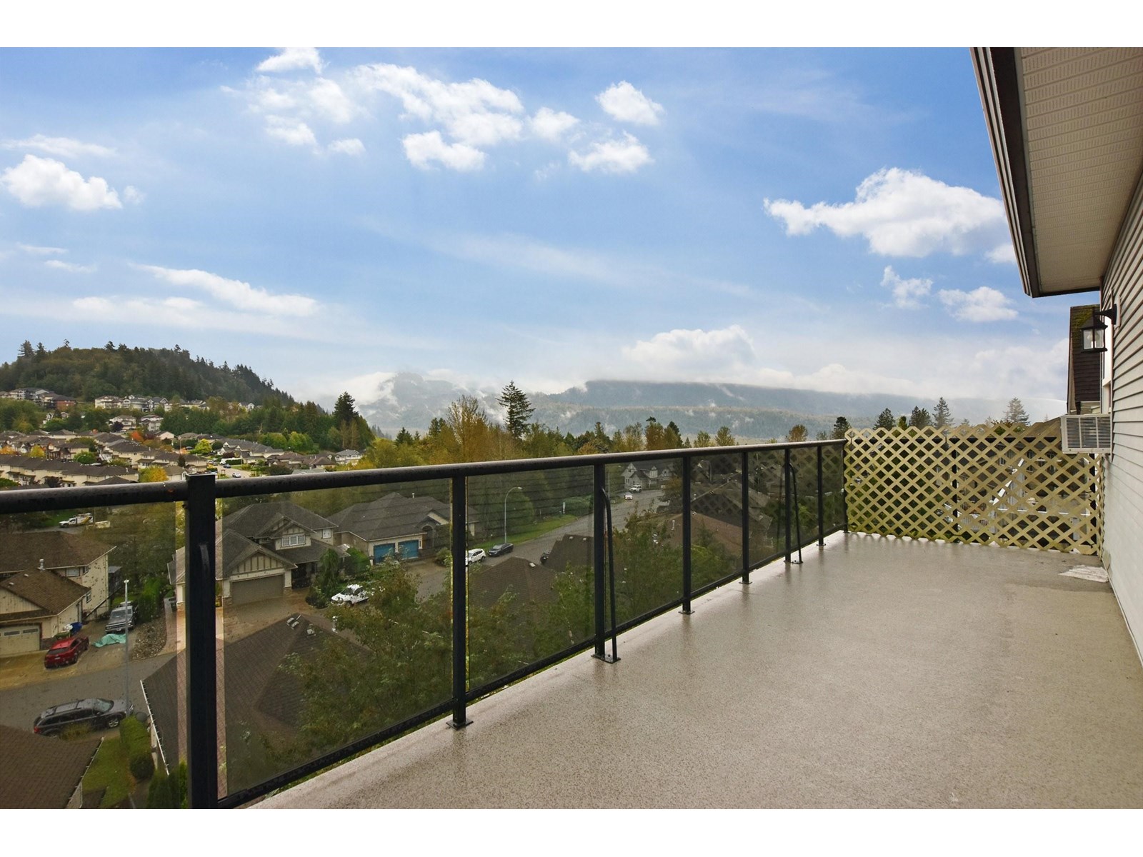 Photo 2 of 5272 Weeden Place Promontory, Chilliwack BC
