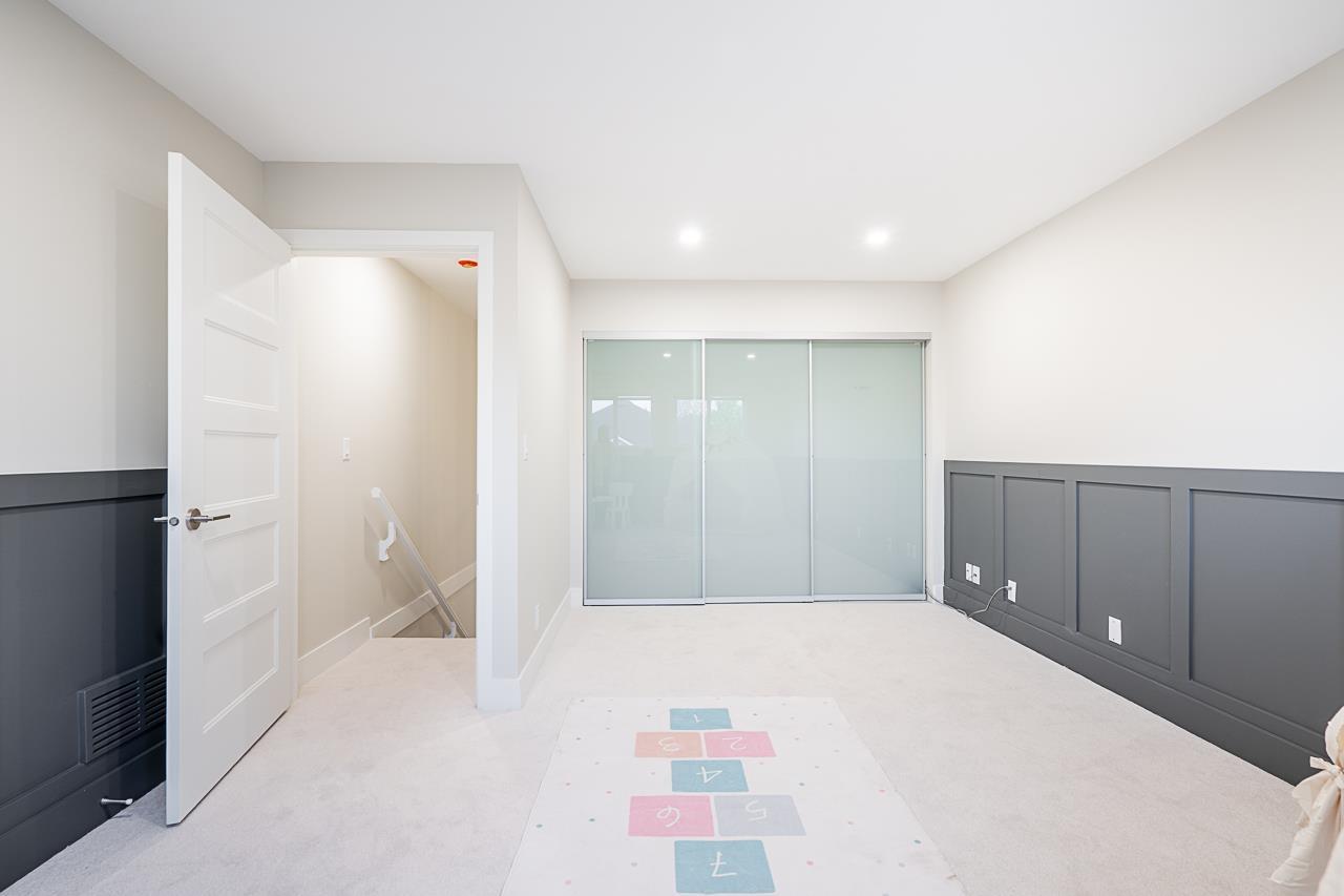 Photo 23 of 2844 Shuttle Street, Abbotsford BC