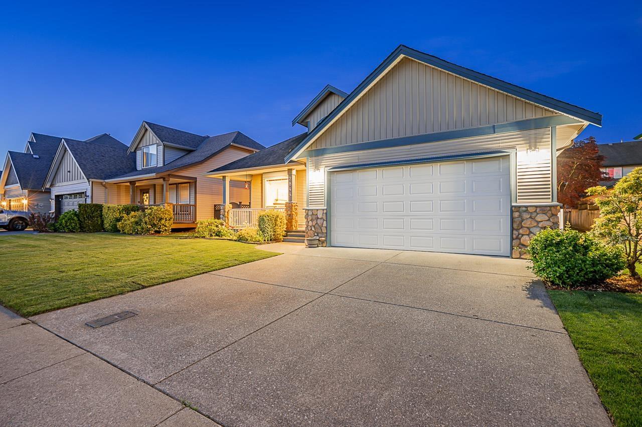 Photo 3 of 2844 Shuttle Street, Abbotsford BC