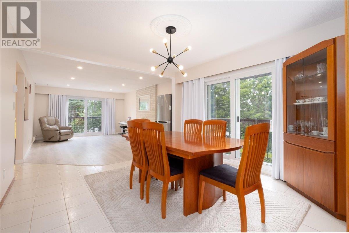 Photo 5 of 7101 Curtis Street, Burnaby BC