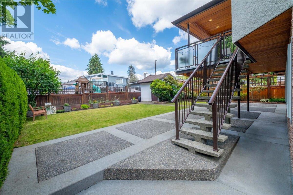 Photo 34 of 7101 Curtis Street, Burnaby BC
