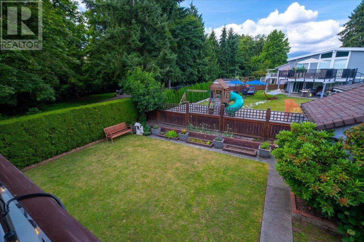 Photo 39 of 7101 Curtis Street, Burnaby BC