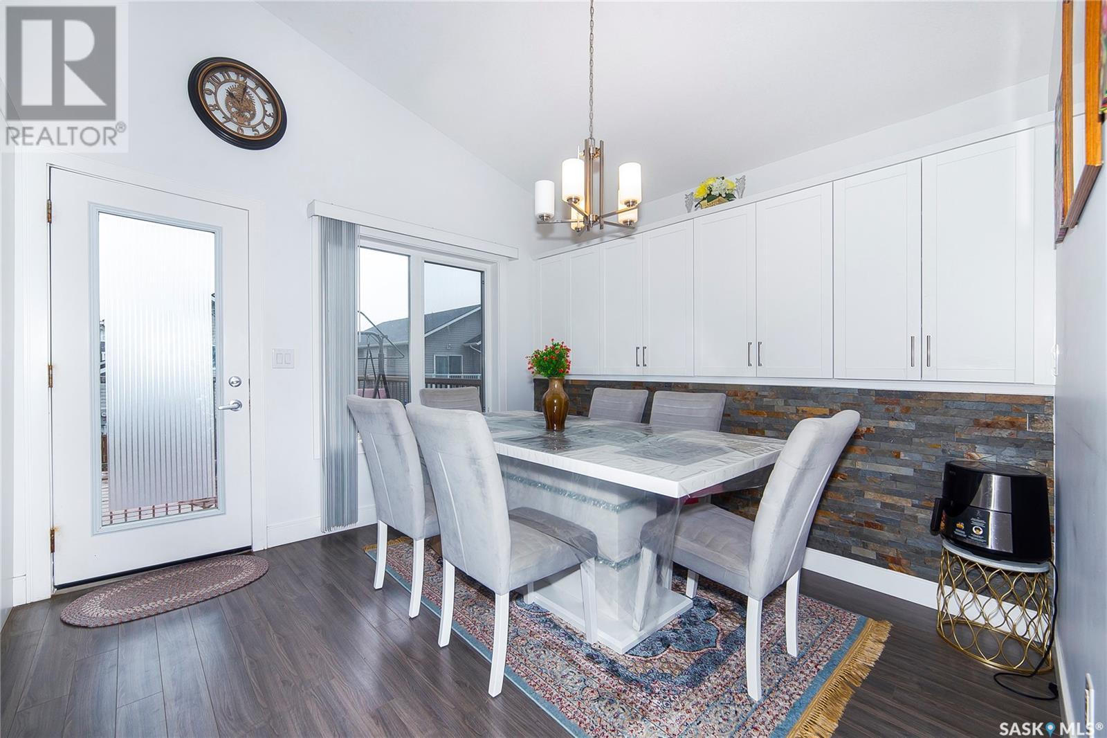 Photo 5 of 362 Hassard Close, Saskatoon SK