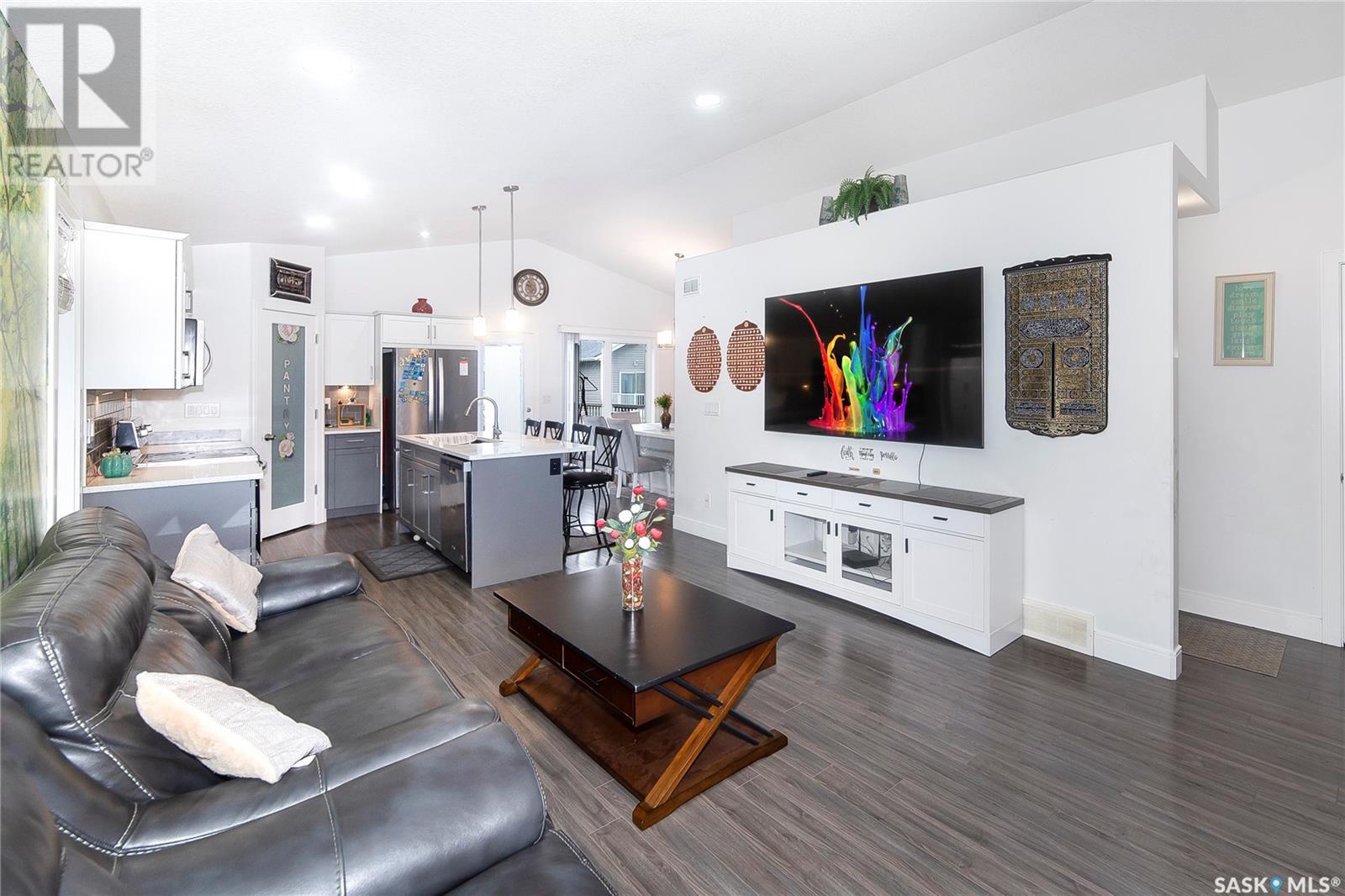 Photo 14 of 362 Hassard Close, Saskatoon SK