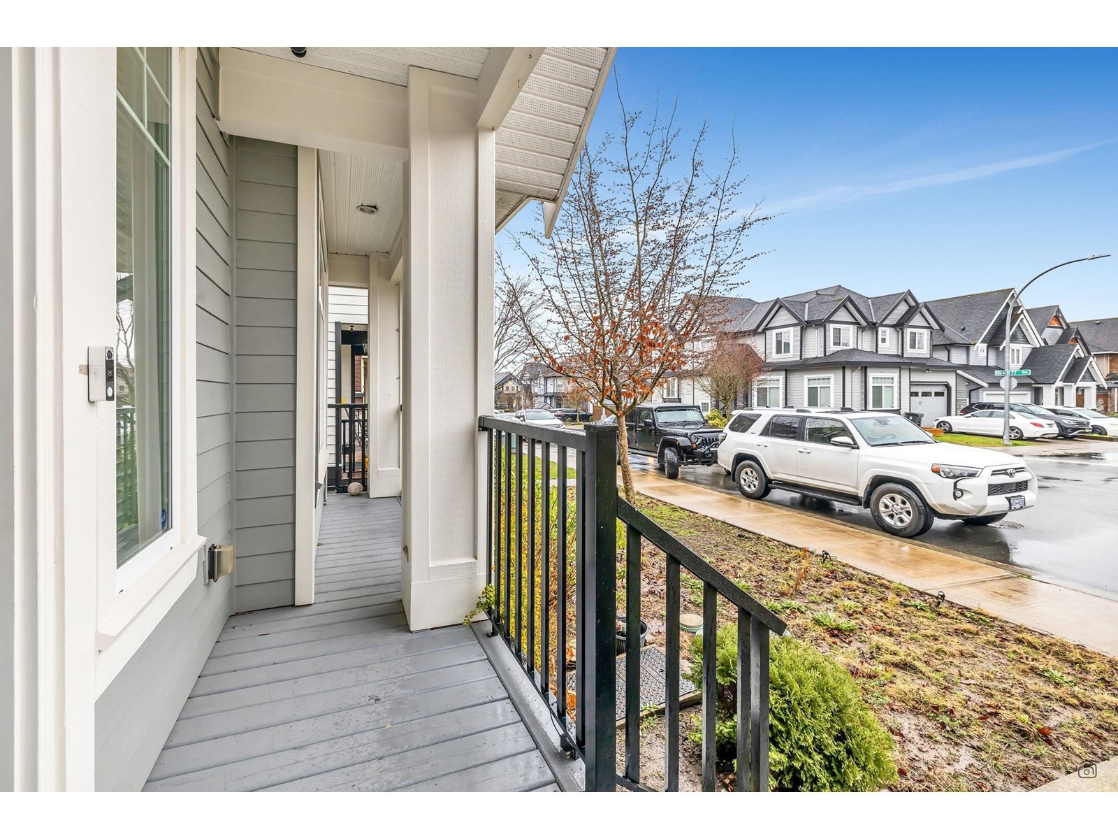 Photo 3 of 21037 77 Avenue, Langley BC