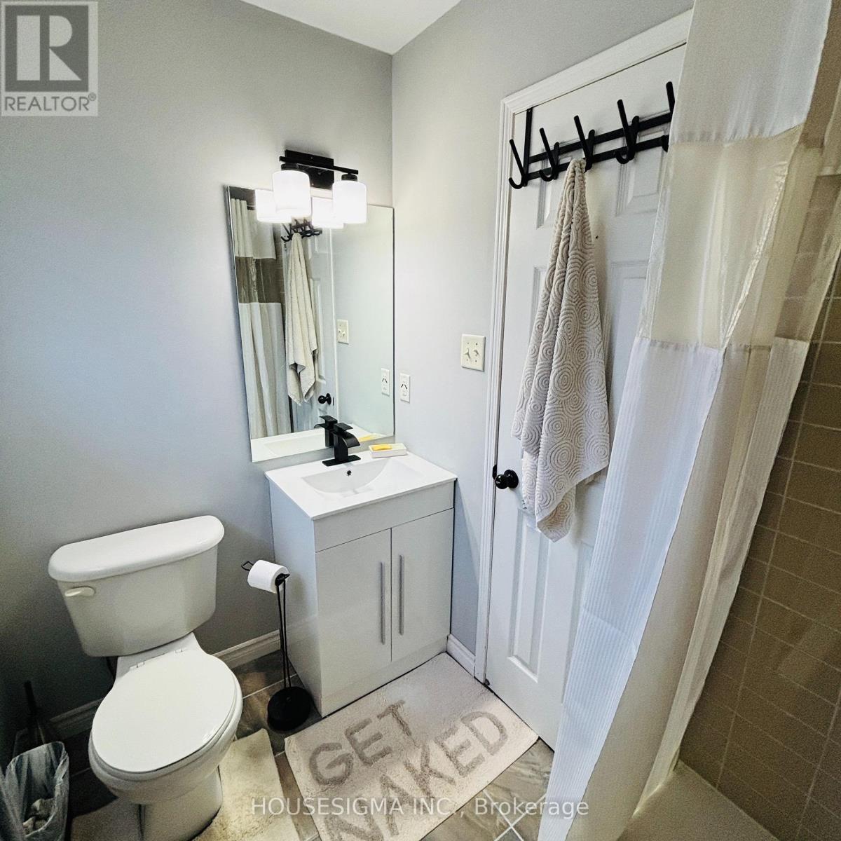 Photo 26 of 54 Weymouth Road, Barrie ON