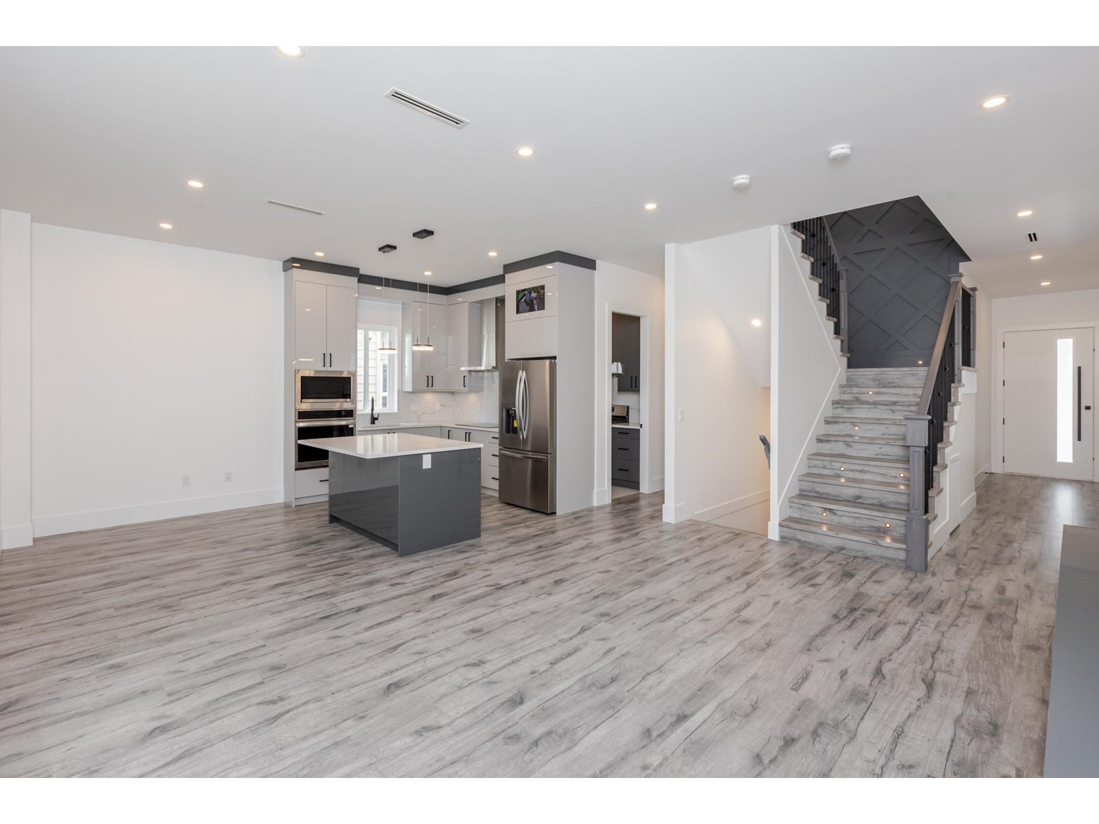 Photo 9 of 11729 85 A Avenue, Delta BC