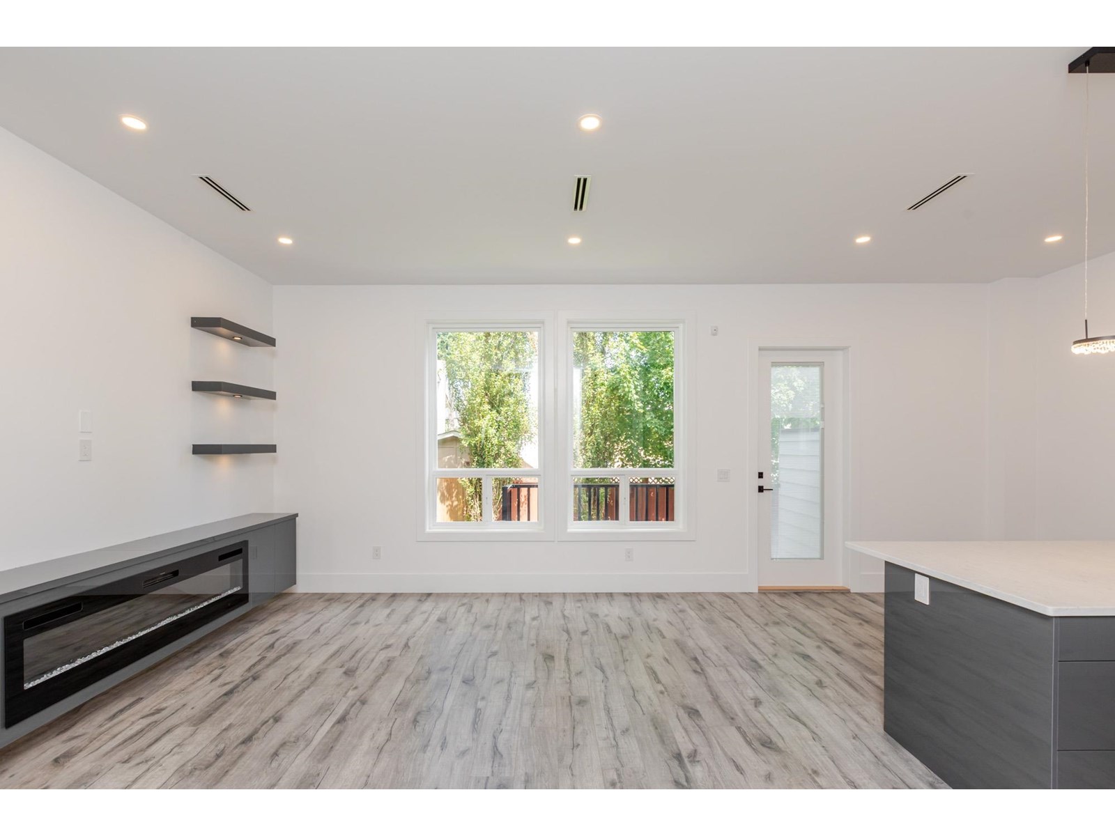 Photo 5 of 11729 85 A Avenue, Delta BC