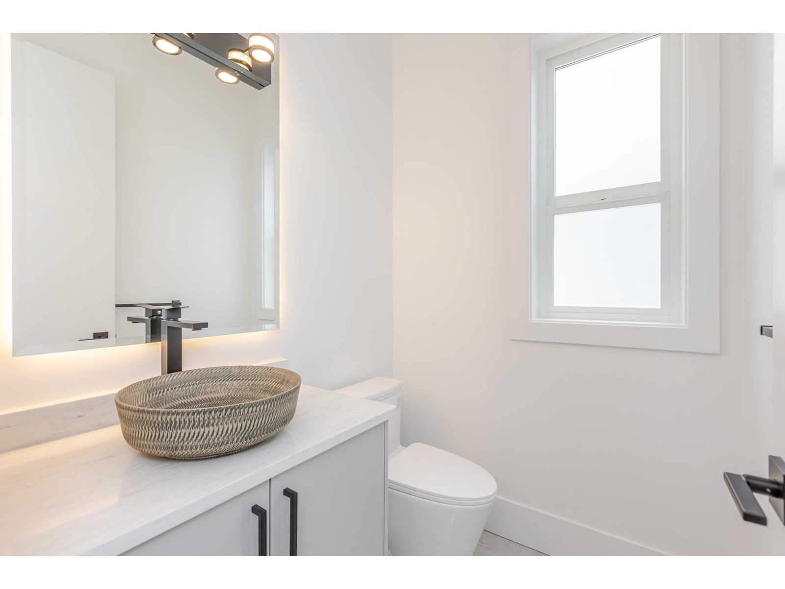 Photo 13 of 11729 85 A Avenue, Delta BC