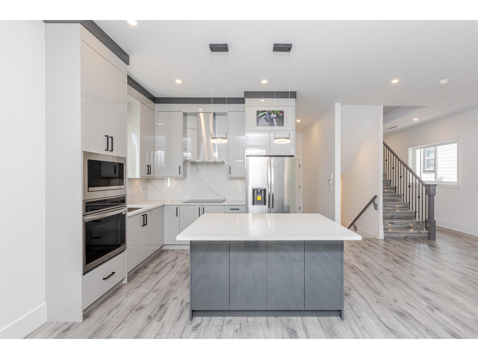 Photo 11 of 11729 85 A Avenue, Delta BC
