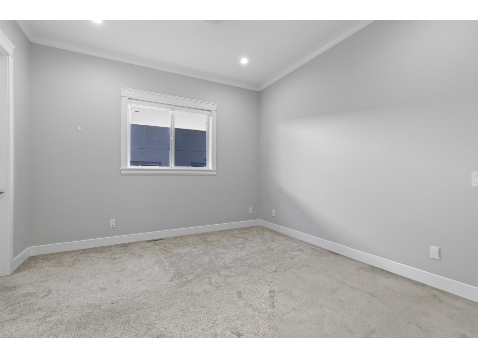 Photo 37 of 18616 56 B Avenue, Surrey BC