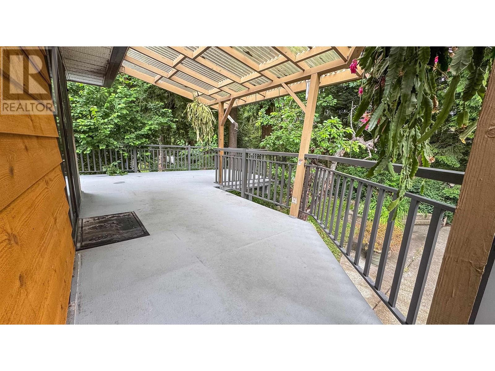 Photo 27 of 646 Claremont Street, Coquitlam BC