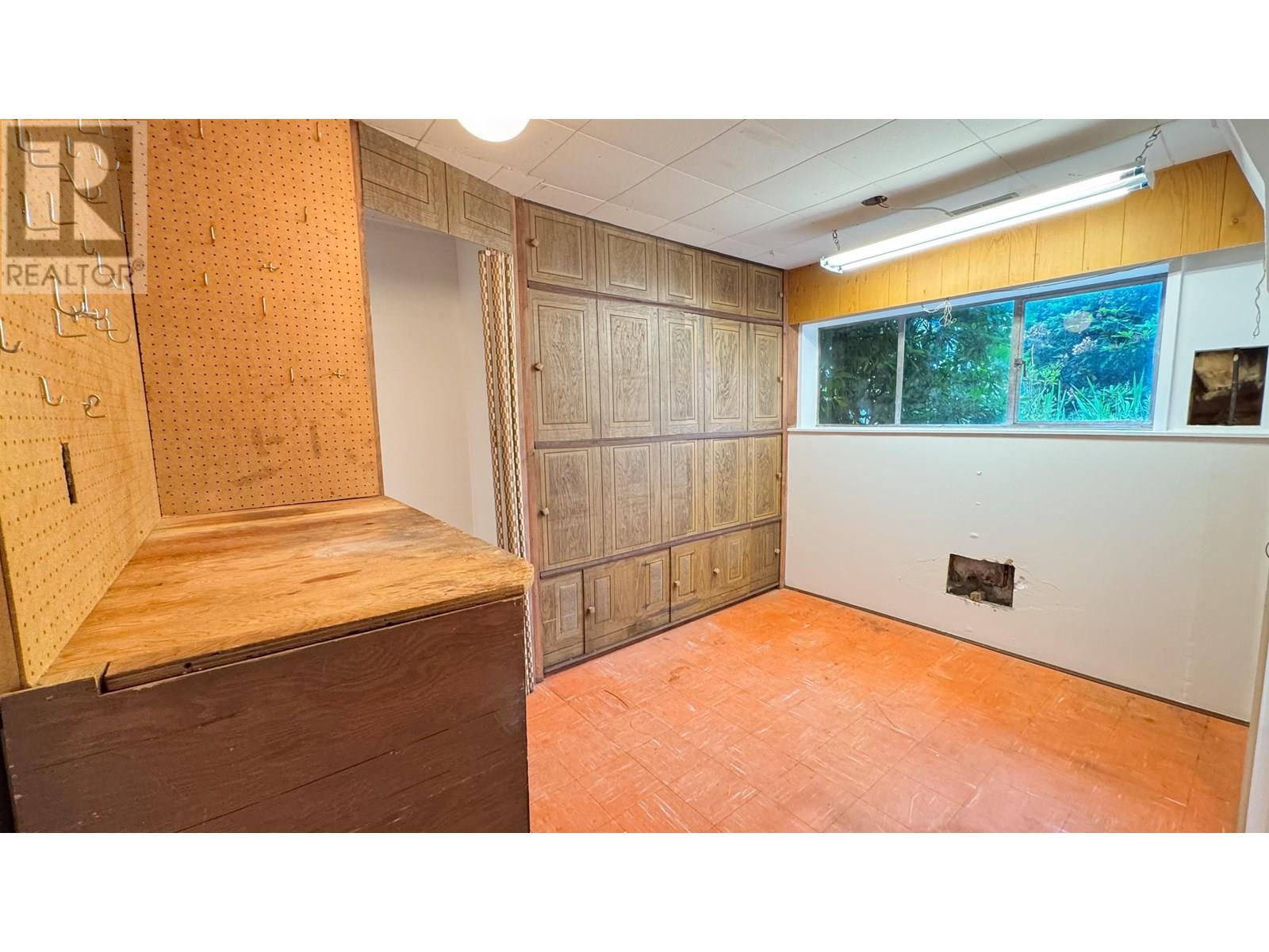 Photo 35 of 646 Claremont Street, Coquitlam BC