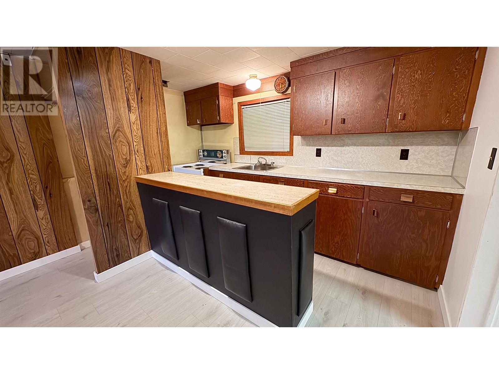 Photo 33 of 646 Claremont Street, Coquitlam BC