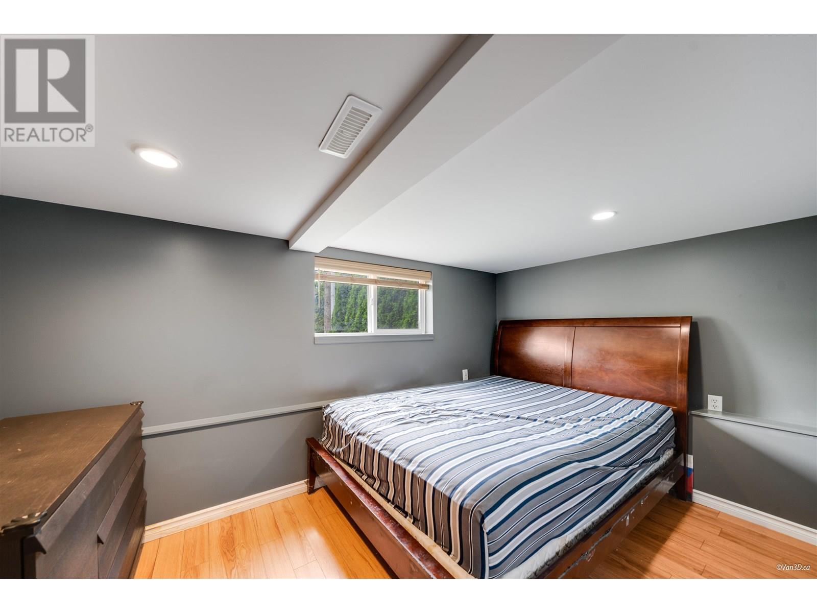 Photo 22 of 811 B Dublin Street, New Westminster BC