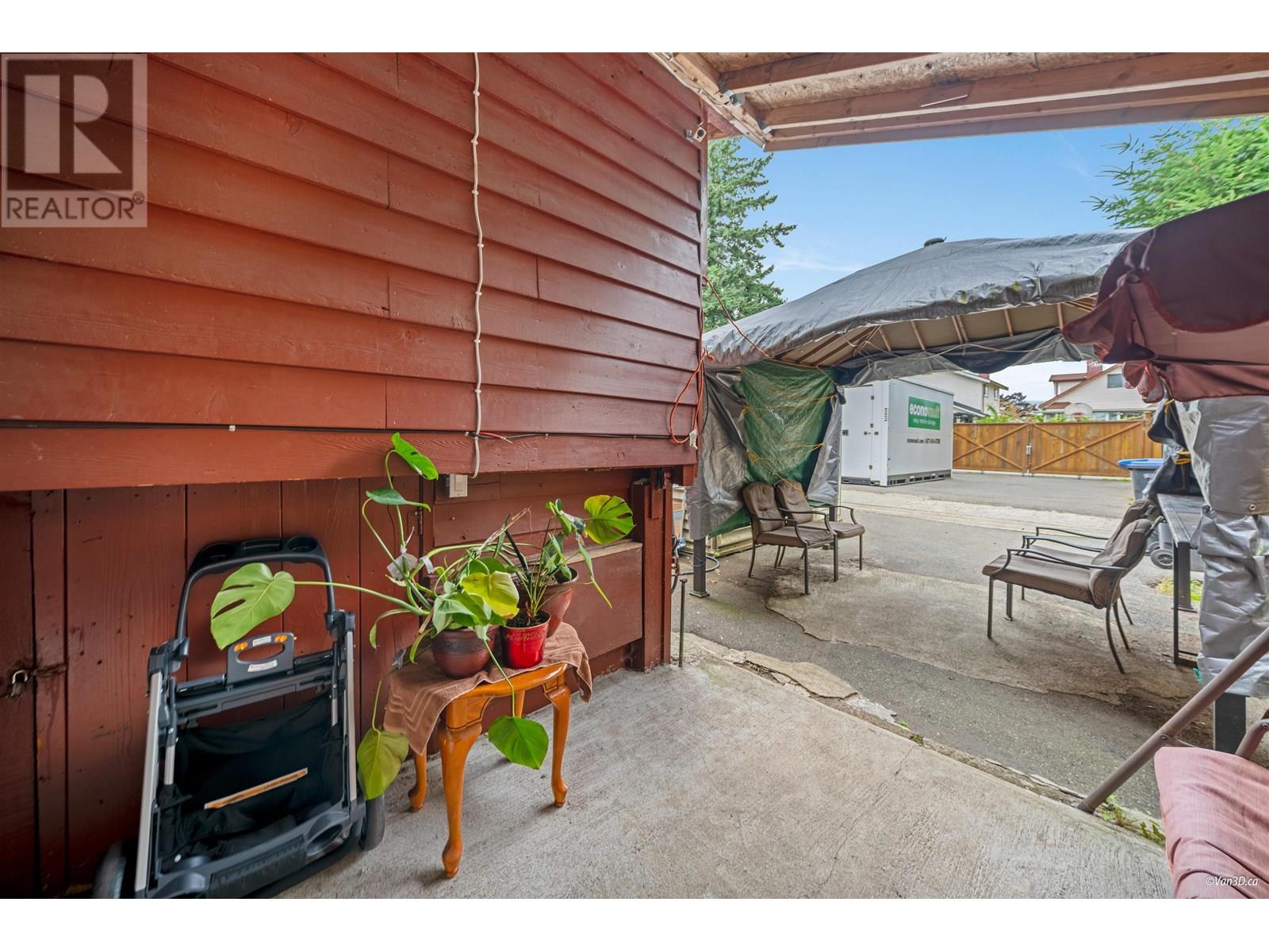 Photo 26 of 811 B Dublin Street, New Westminster BC