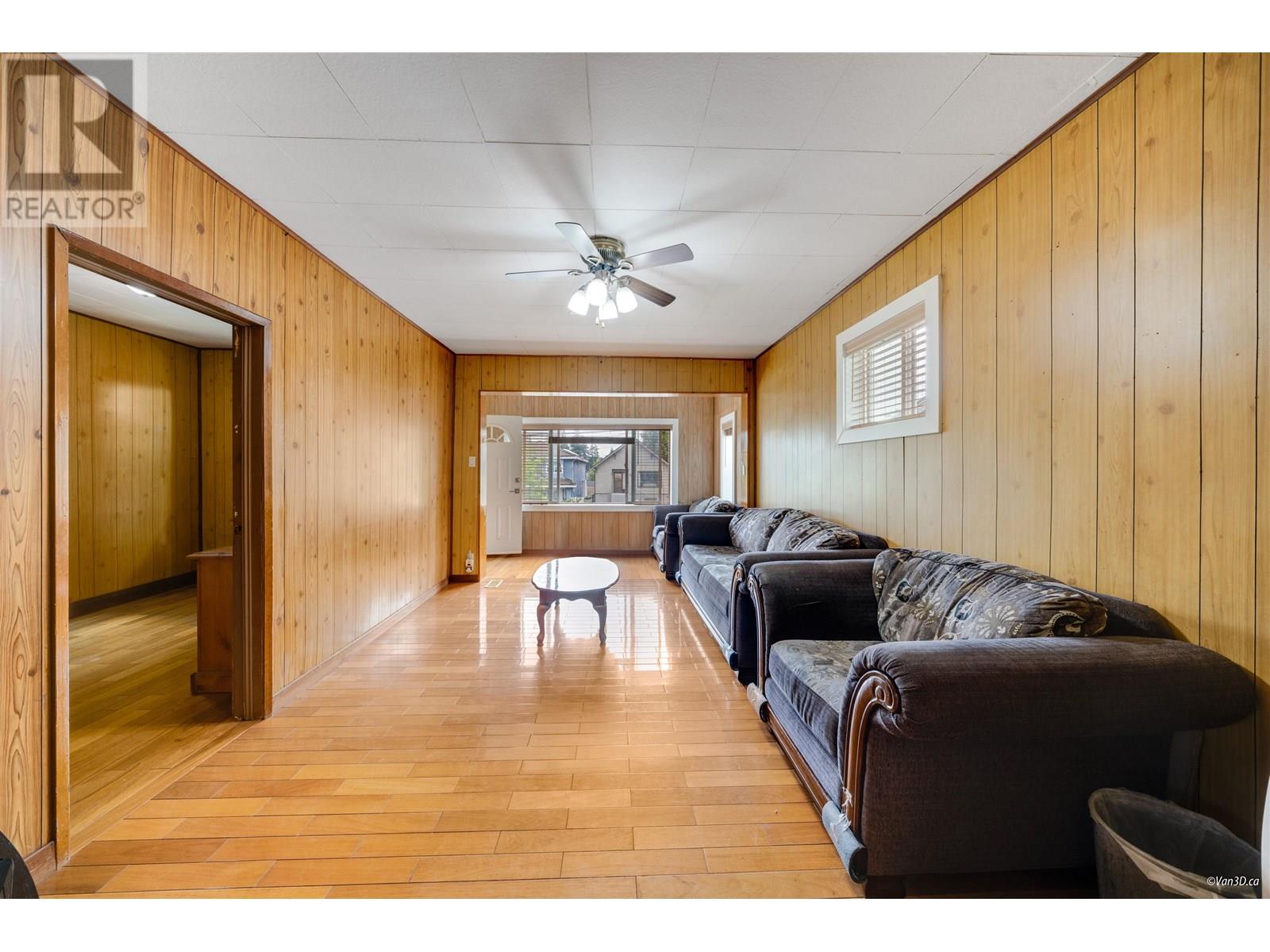 Photo 5 of 811 B Dublin Street, New Westminster BC