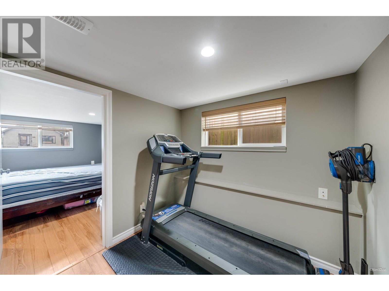Photo 21 of 811 B Dublin Street, New Westminster BC