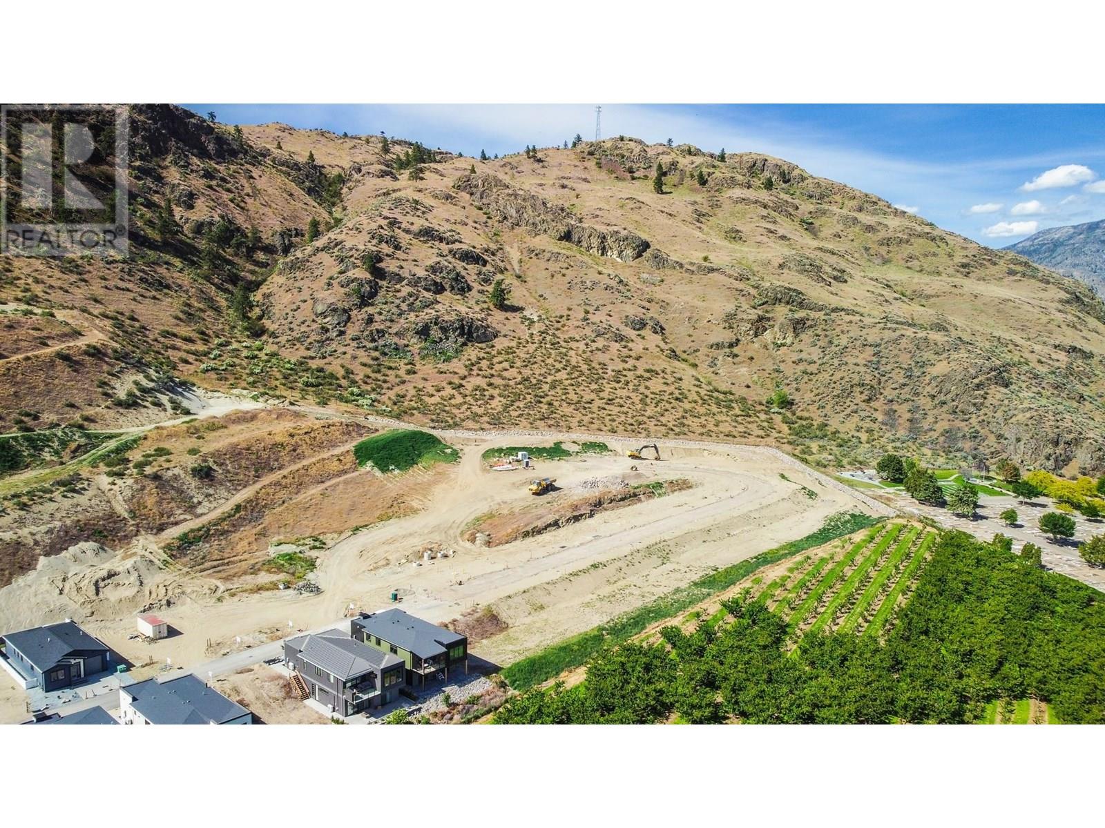 1210 Copper Road, Oliver