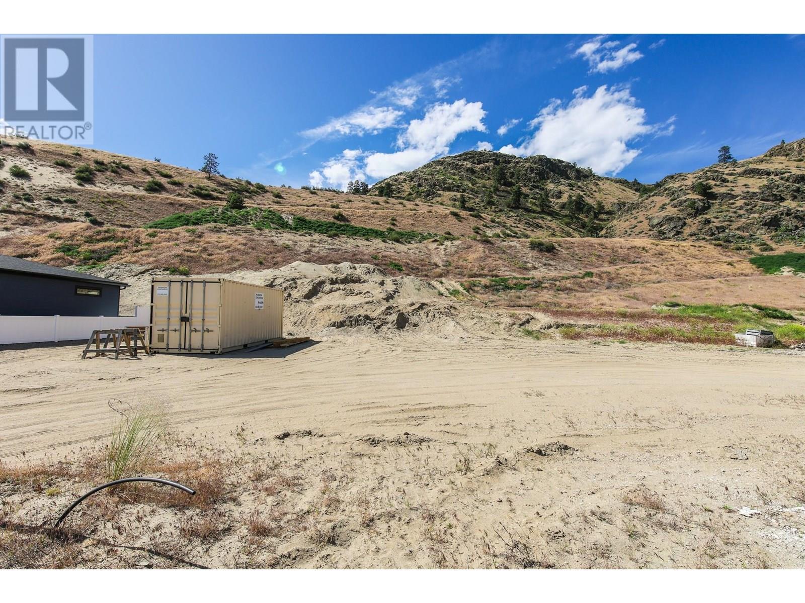 1210 Copper Road, Oliver