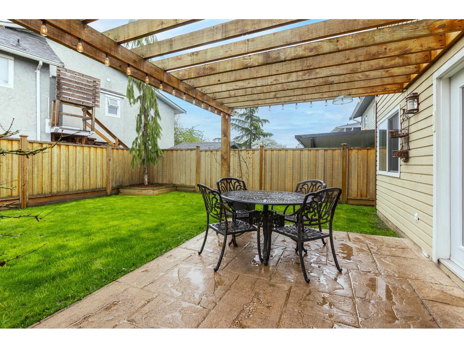 Photo 33 of 2389 Wakefield Drive, Langley BC