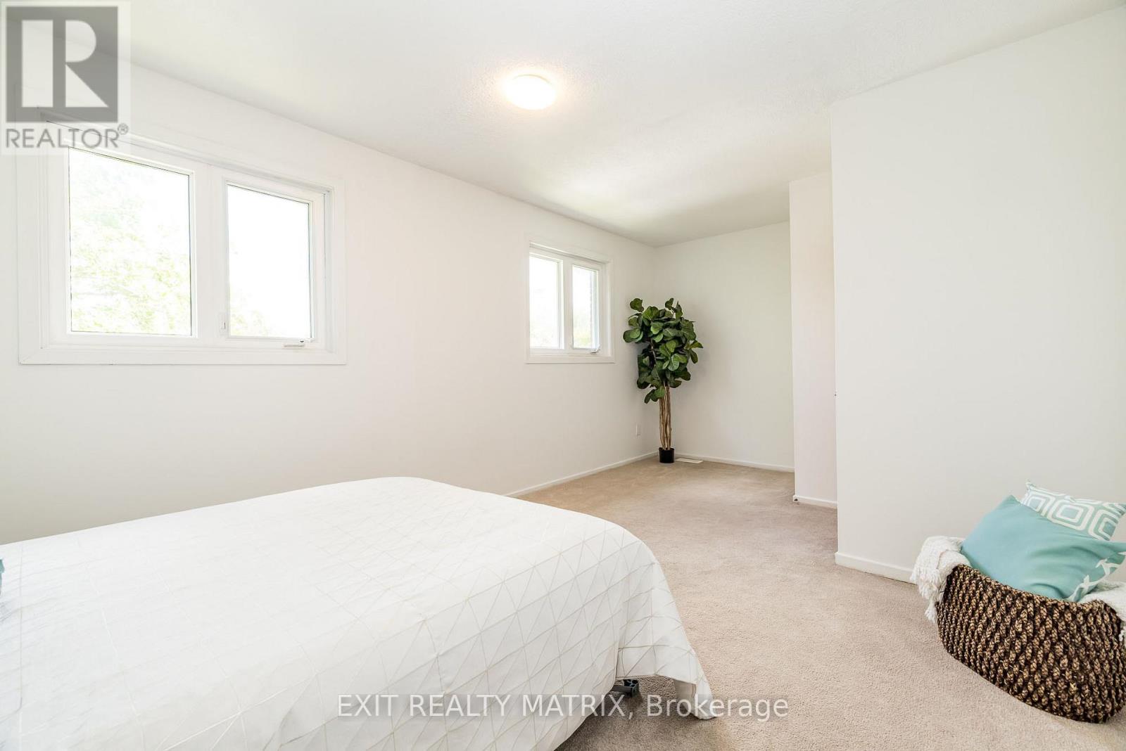 Photo 17 of 968 Meadowlands Drive, Ottawa ON