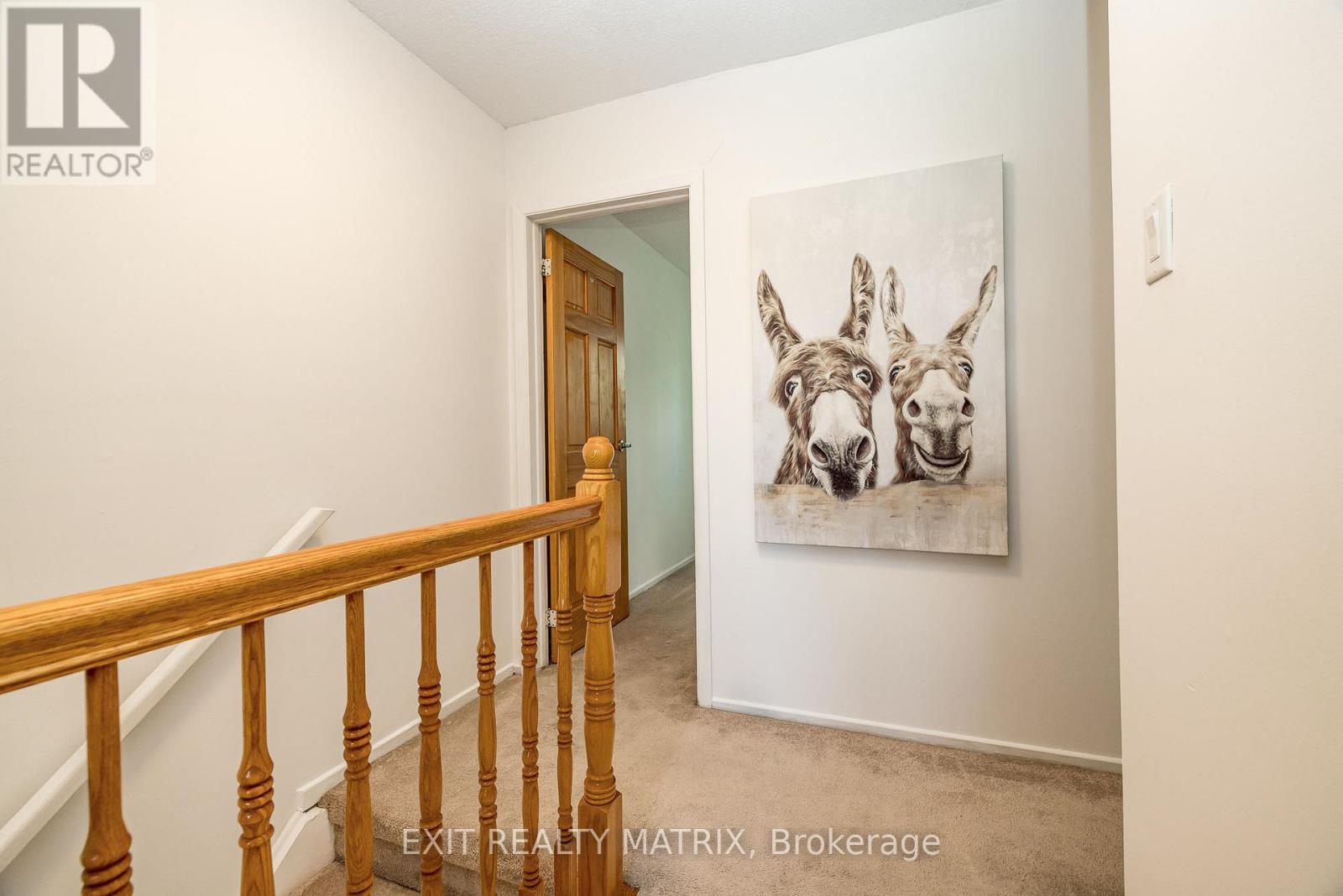 Photo 23 of 968 Meadowlands Drive, Ottawa ON