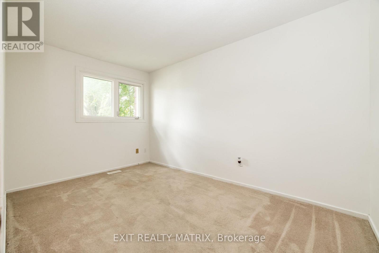 Photo 26 of 968 Meadowlands Drive, Ottawa ON