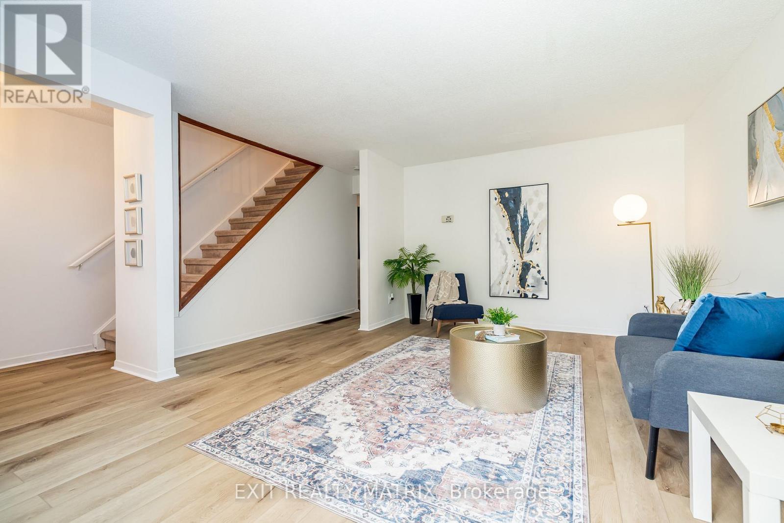 Photo 8 of 968 Meadowlands Drive, Ottawa ON