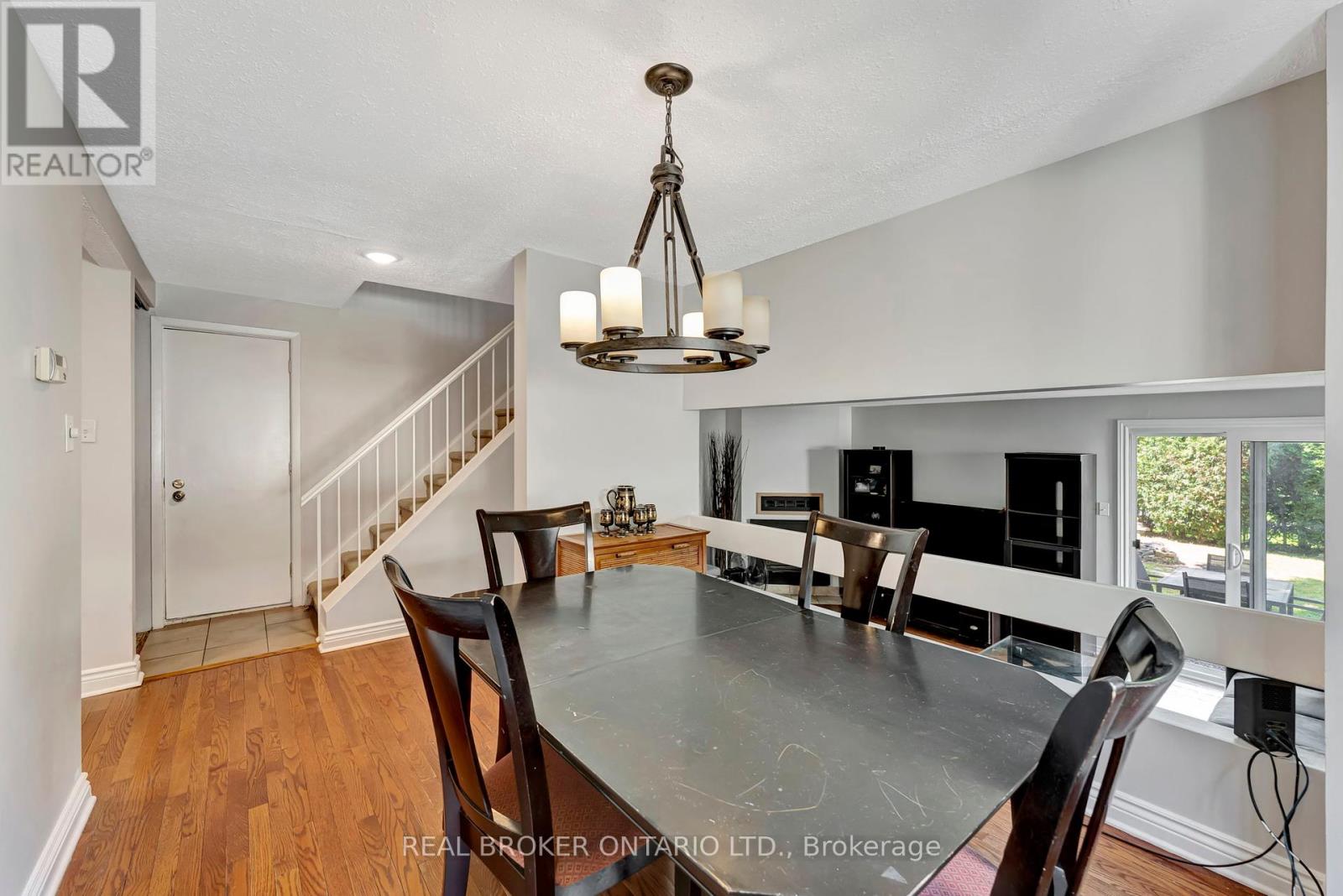 Photo 1 of 433 Duvernay Drive, Ottawa ON