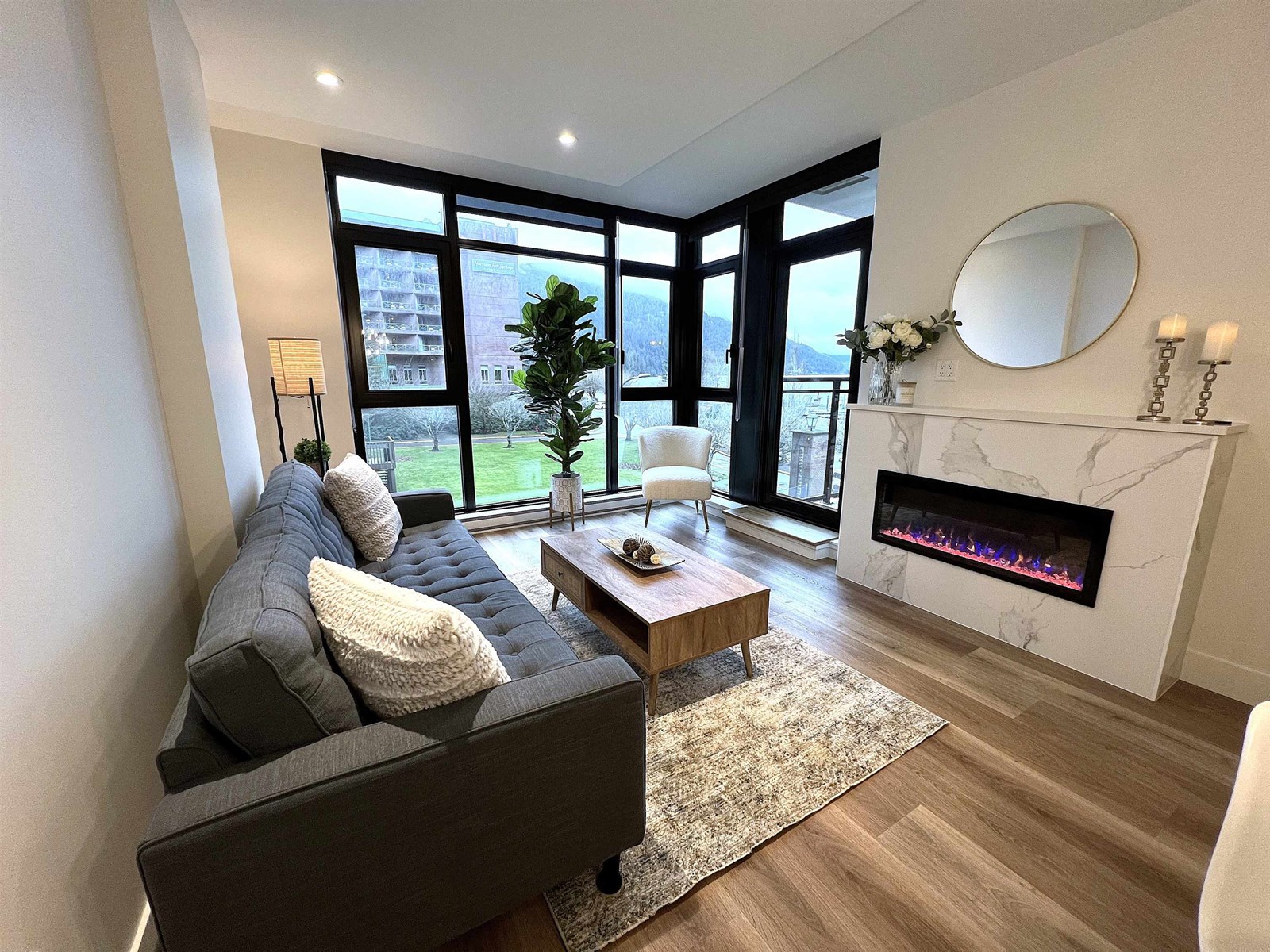 503 120 ESPLANADE AVENUE, Harrison Hot Springs