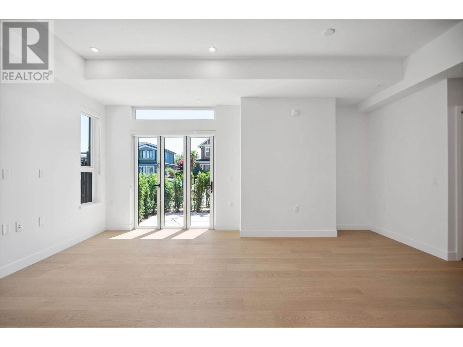 Photo 20 of 112 715 W 49th Avenue, Vancouver BC