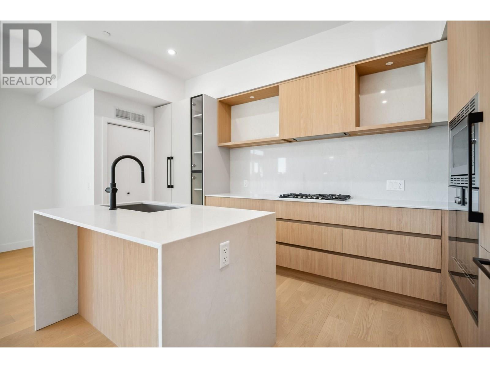 Photo 8 of 112 715 W 49th Avenue, Vancouver BC