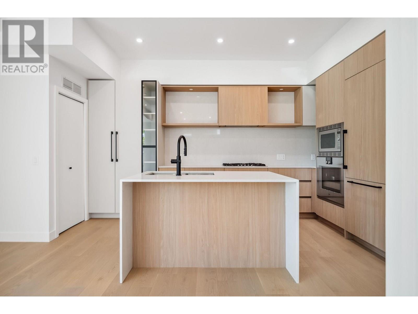 Photo 7 of 112 715 W 49th Avenue, Vancouver BC